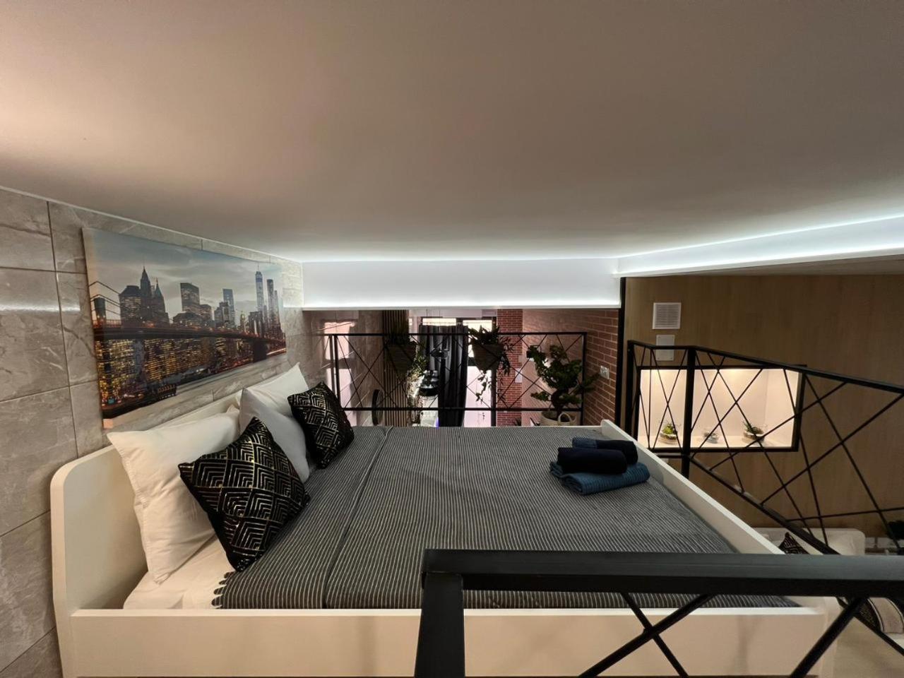 Carcaixent 24 Lejlighedshotel Valencia Eksteriør billede