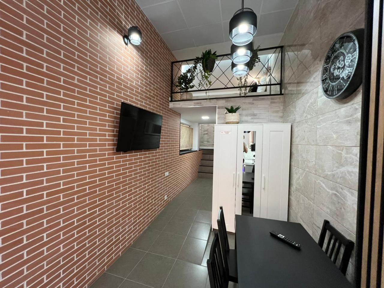 Carcaixent 24 Lejlighedshotel Valencia Eksteriør billede