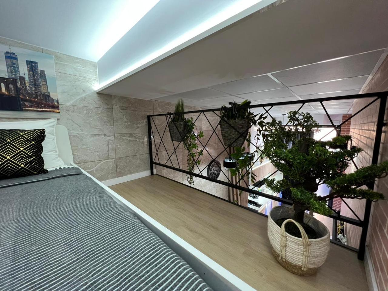 Carcaixent 24 Lejlighedshotel Valencia Eksteriør billede